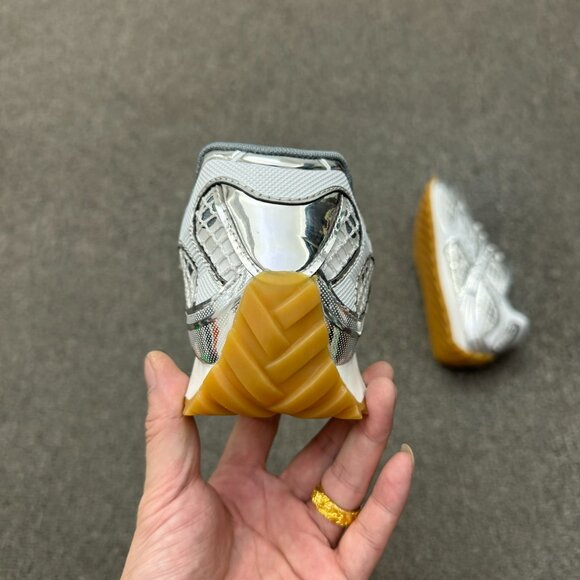 BOTTEGA VENETA Women's White and Silver Sneakers - Picture 8 of 9